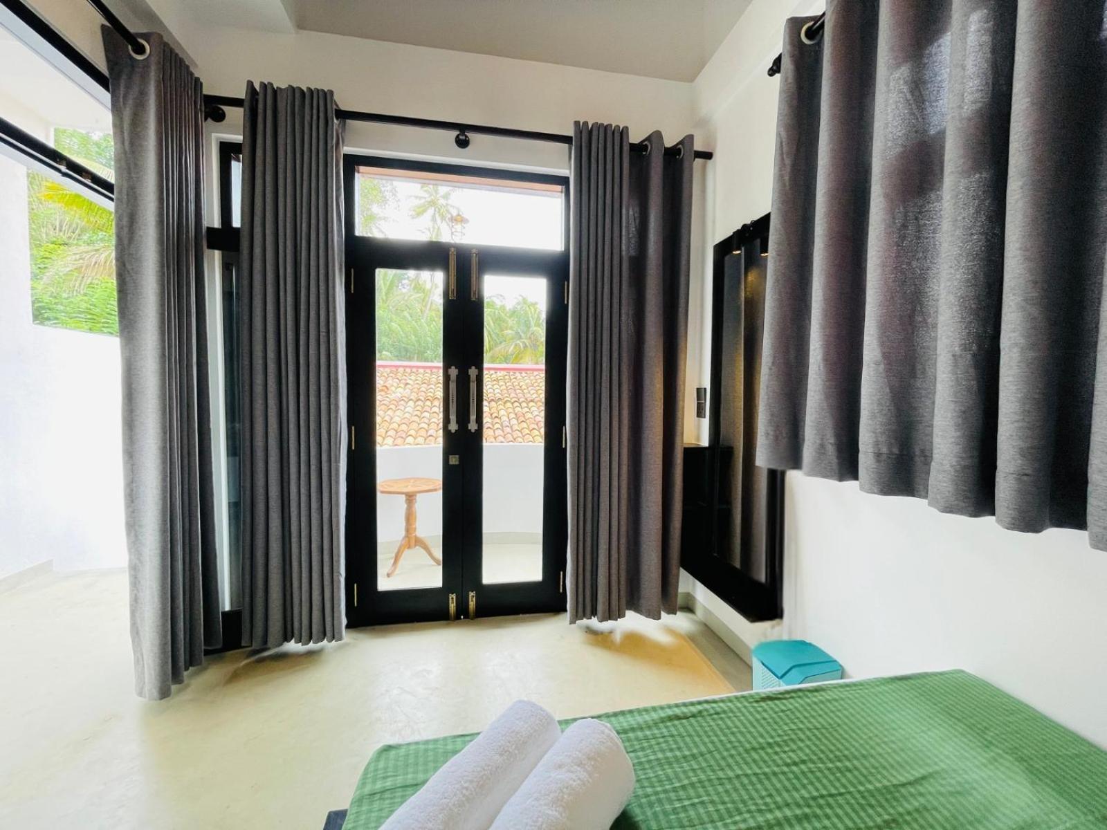 Thara Inn Villa Dikwella Eksteriør bilde